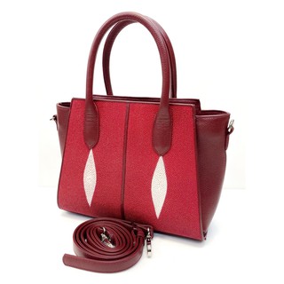 กระเป๋าถือหนังปลากระเบนแท้ สีแดงเลือดหมู มีสายสะพาย Crossbody Bag