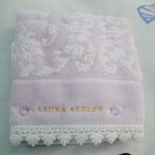 ผ้าเช็ดหน้าแบรนด์LAURA ASHLEY