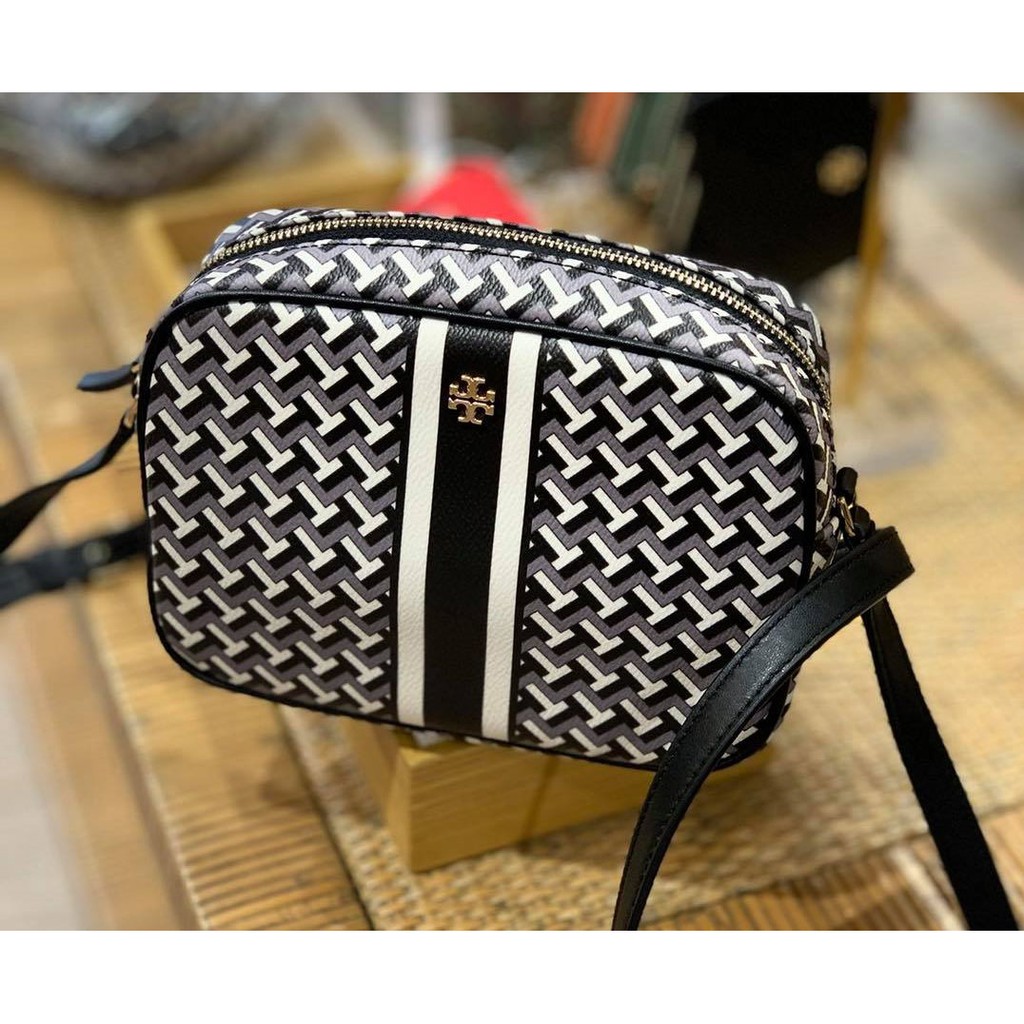 Tory burch แท้ ???? T ZAG crossbody กระเป๋าสะพายครอสบอดี้ สี ดำ ลาย T
