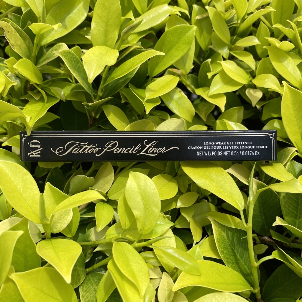 ดินสอเขียนขอบตา KVD Tattoo Pencil Liner Waterproof Long-Wear Gel Eyeliner - Violet Hematite