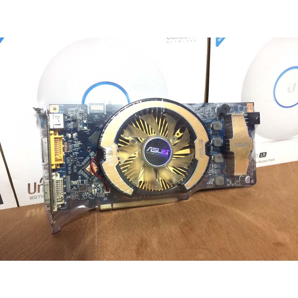 การ์ดจอ ASUS Nvidia GeForce 8800GT 512MB DDR3 256Bit สวยๆพร้อมใช้ ใช้งานได้ทุกพอท (สินค้าส่งเร็ว)