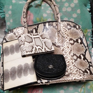 กระเป๋าหนังจระเข้แท้สีน้ำตาล9×10.5 cms economic python bag set2990