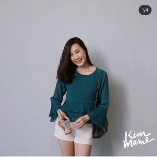 เสื้อแขนยาว pleated please จากแบรนด์ kimmame มี 2 สี