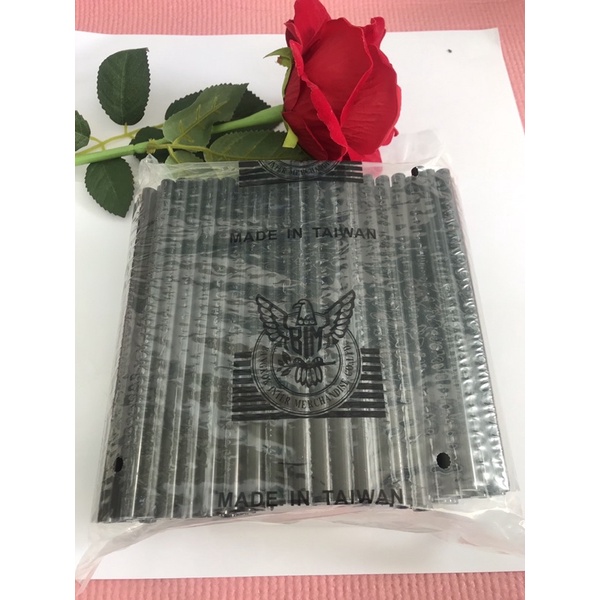 กาวแบ่งขาย ขายเป็นแท่ง สำหรับต่อผม สีดำ ตรานกอินทรีย์ กาวเกรดดี ปั้นช่อ ไม่มีกลิ่น กาวเหนียวแน่น