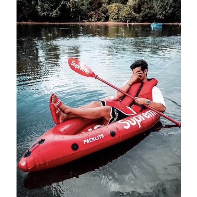 Supreme kayak dennys.id