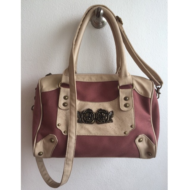 กระเป๋าหิ้วสะพายแบรนด์ญี่ปุ่น Axes Femme