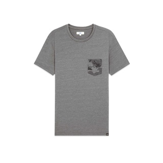 AIIZ (เอ ทู แซด) - เสื้อยืดผู้ชาย กระเป๋าเสื้อพิมพ์ลาย  Mens Graphic Pocket Round Neck Tee