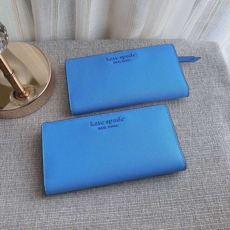 👑ผ่อน0%~แท้100%👑 กระเป๋าสตางค์ สีฟ้า  Kate Spade large slim bifold walle WLRU6031