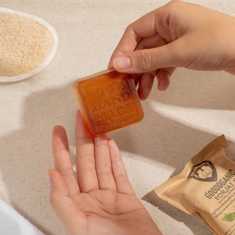 สบู่ล้างหน้าลด สิว ฝ้า กระ จุดด่างดำ สูตรมะขามป้อม : Goodganic thumbnail 8