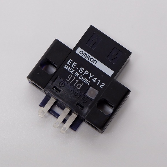 EE-SPY412 Omron Convergent Photoelectric Sensor, Block Sensor, 2 → 5 mm Detection Range