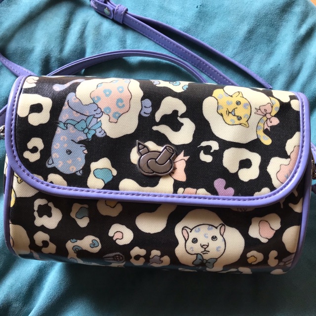 KLOSET & ETCETERA CrossBag กระเป๋าสะพายข้างโคลเซ็ท แท้ มือสอง