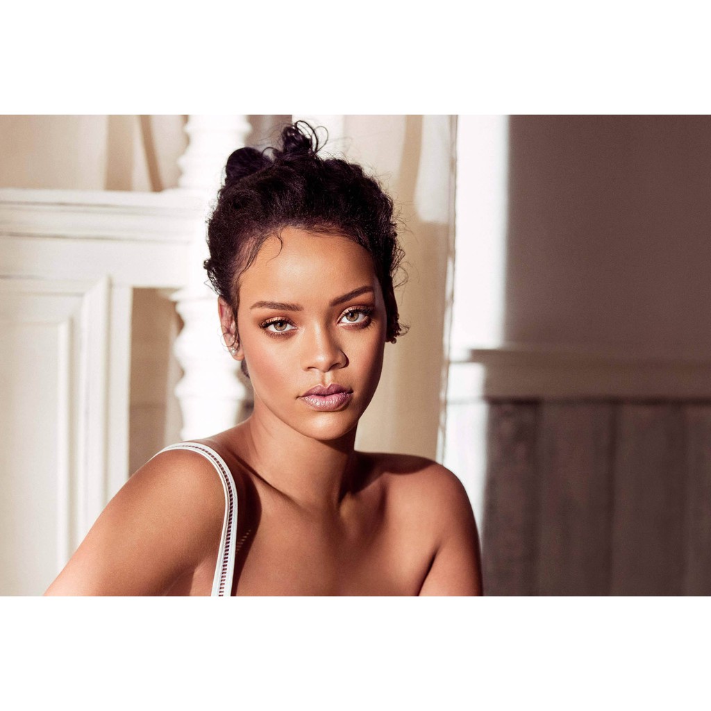 โปสเตอร์ Rihanna รีแอนนา แร็ปเปอร์ Rapper Hiphop ฮิปฮอป Hip hop Music Poster ตกแต่งบ้าน ตกแต่งผนัง ข