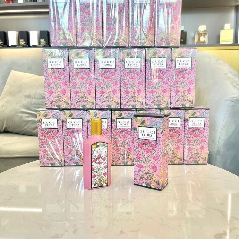 นำเข้าพร้อมส่ง FLORA Eau De Perfume 100 ml