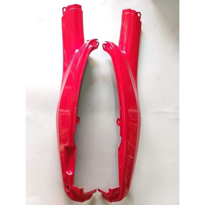 ฝาข้างYamahaรุ่นY100-Belle100สีแดงสดY21งานสวยสีสวยใช้ทนไม่ซีด