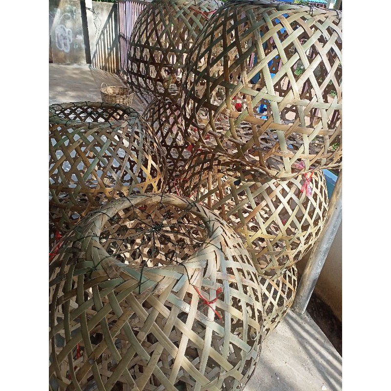 เข้เข้งไม้ไผ่ใส่กไก่ใหญ่ใหญ่ปากกว้าง25เชนติเมตรสูง40เชนติเมตรก้นกว้าง60เชนติเมตร