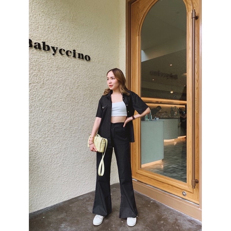 ชุดเซทtshopสีดำกางเกงขาม้า