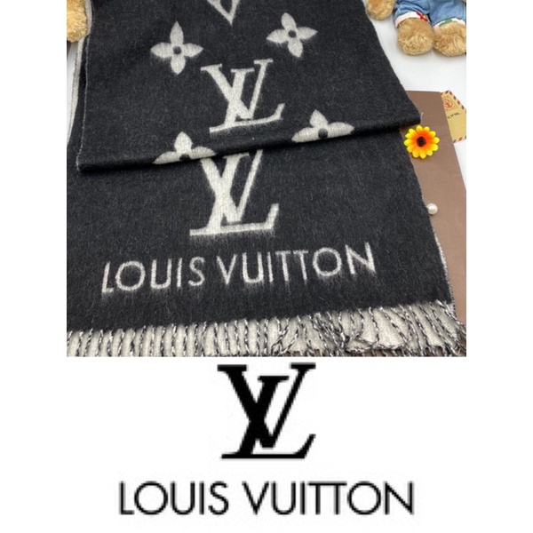 LOUIS VUITTON PARIS ผ้าพันคอหลุยส์วิคตองของแท้มือสอง