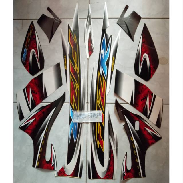 Striping fiz r fiz F1Zr f1z สีดําสีขาว 2005