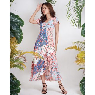 Lady Plus เดรสลายดอกไม้ | Floral Dress