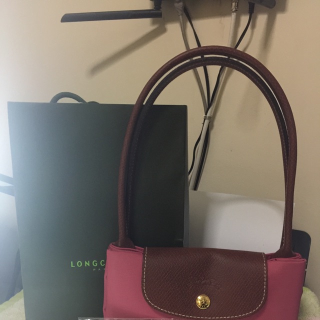 กระเป๋า longchamp size M หูยาว