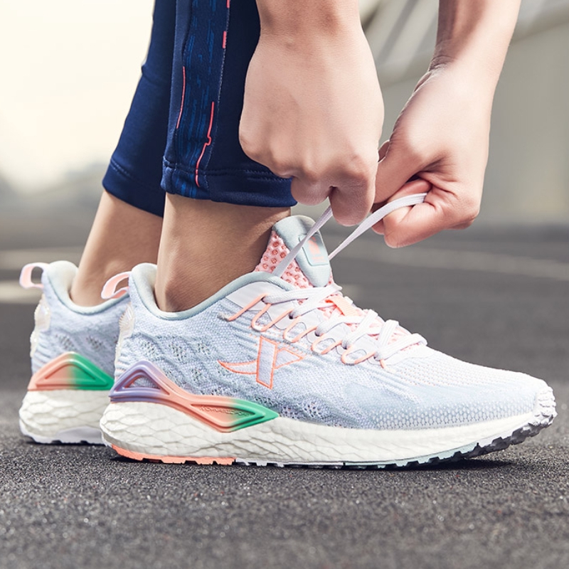 women's running shoes shock absorption