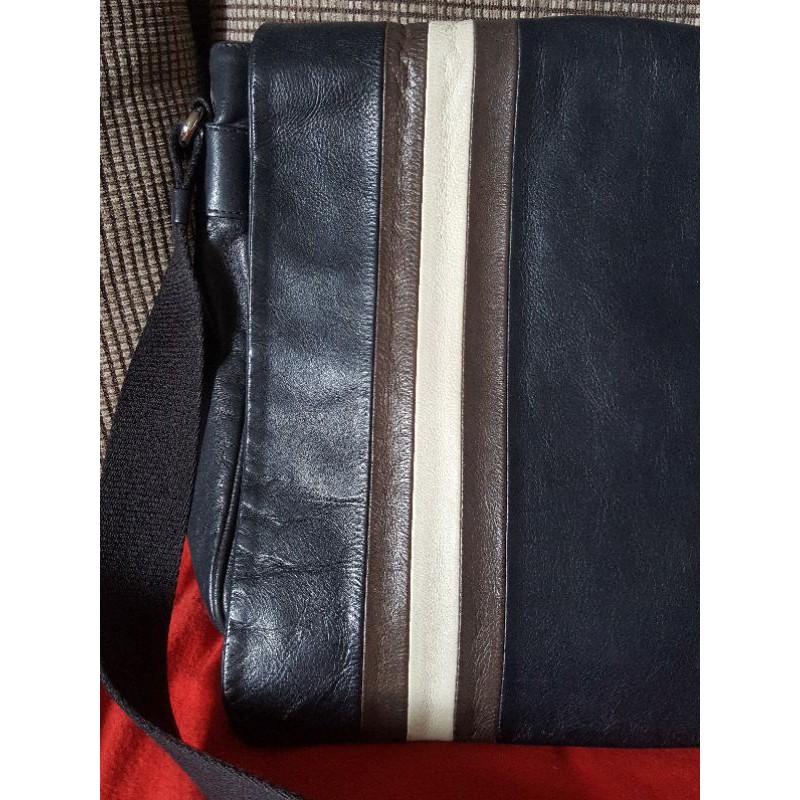 กระเป๋าสะพายข้าง Bally หนังแท้ มือสอง