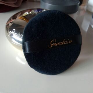 พัพแป้งฝุ่นจาก guerlain