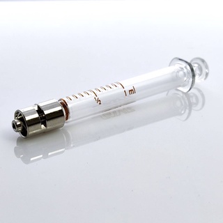 หลอดฉีดยาแก้ว ขนาด 1 ml. ปลายฉีดทำจากโลหะ (Metal Luer lock) กระบอกสูบชนิดขุ่น (Grounded Barrel)