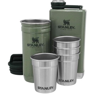 ขวดใส่เหล้า พร้อมแก้วเป๊ก4ใบ+กระบอกเก็บ Stanley shot glass + Flask set  Newlogo! พร้อมส่ง