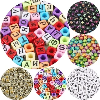 100 ชิ้น / ล็อตผสมตัวอักษรภาษาอังกฤษอะคริลิคลูกปัดหัวใจแบนตัวอักษรจำนวนลูกปัดสำหรับ DIY Charms สร้อยข้อมือสร้อยคอเครื่องประดับ