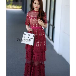 Maxi Dress ลูกไม้  Self ponrtrait