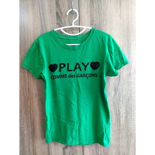 เสื้อยืดสีเขียว งานปักเลื่อม PLAY