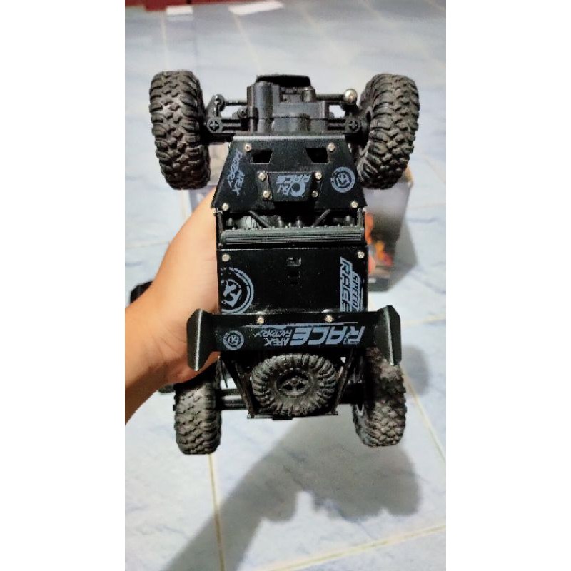 รถบังคับ4WD 1:18  2.4GHz มือสองพร้อมเล่น