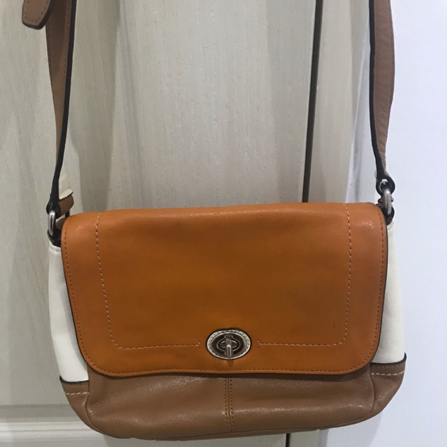 Coachกระเป๋าสะพายcoach Shopee Thailand