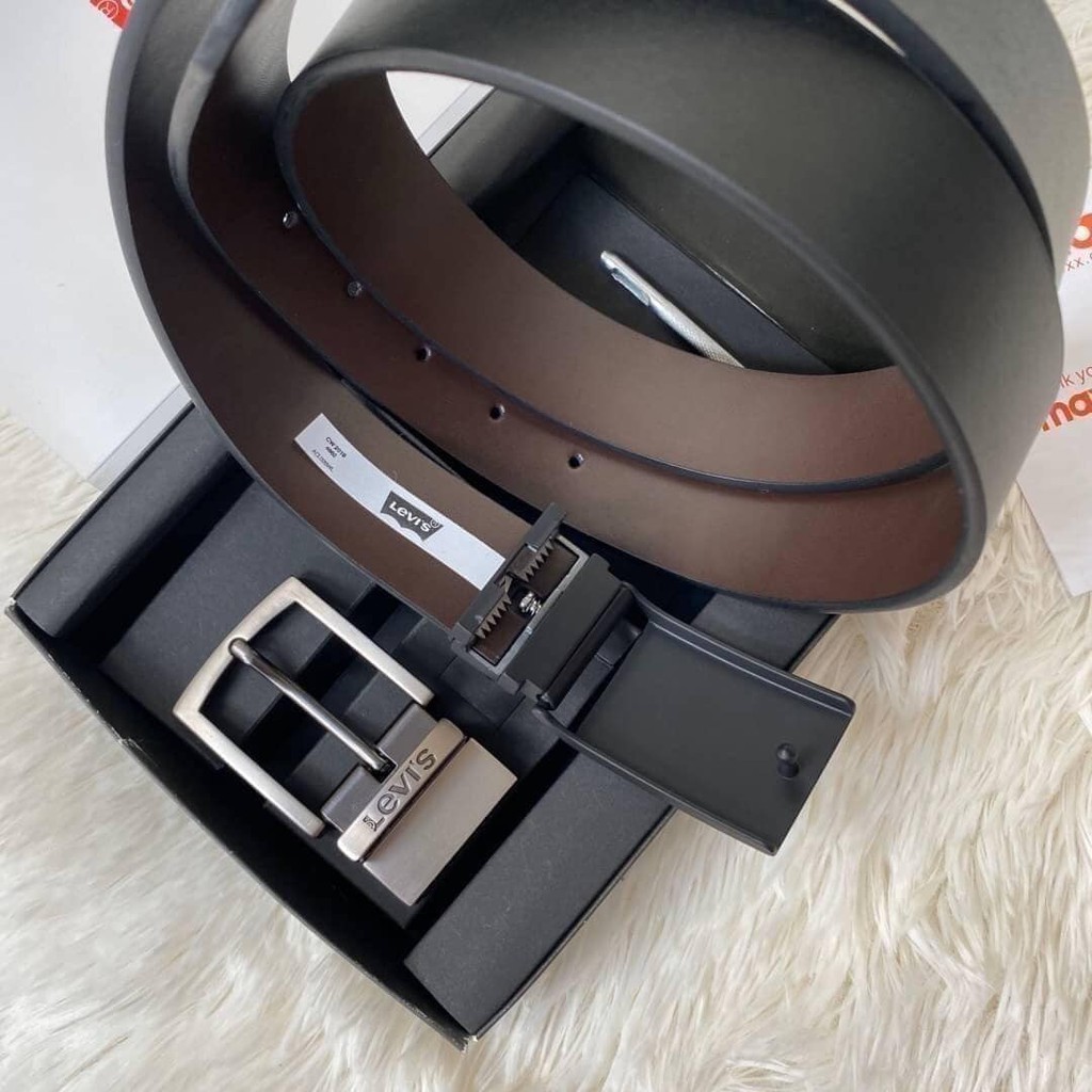 เข็มขัดลีวายส์ Levi’s belt มีสองหัว ถอดเปลี่ยนหัวเข็มขัดได้ ใส่ได้สองด้าน เข็มขัดหนังแท้ เข็มขัดผู้ชาย new lv