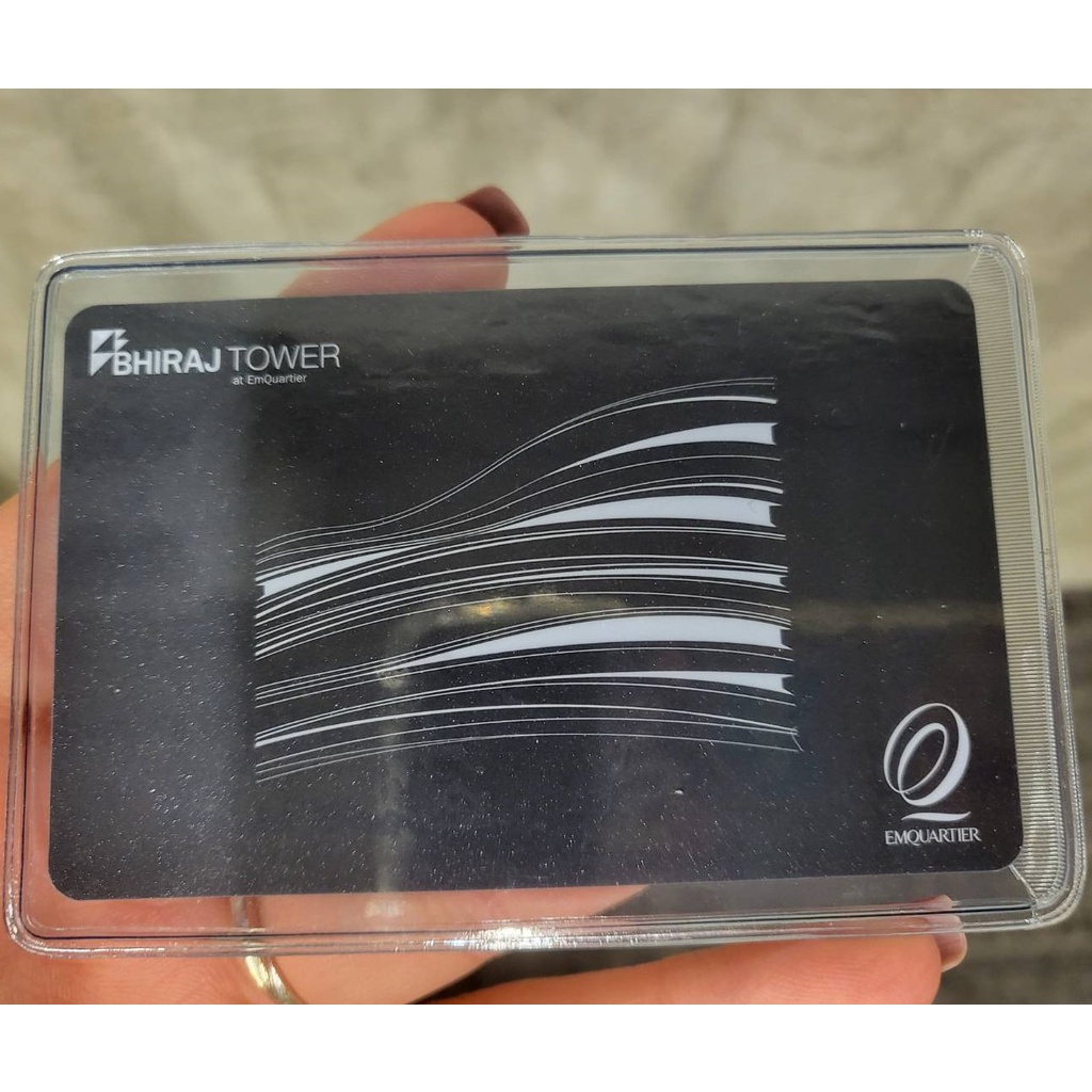 บัตรจอดรถ Emquartier, Emporium, Bhiraj Tower  ระบุได้ 2 ทะเบียน (จอดได้ 24 ชม.)