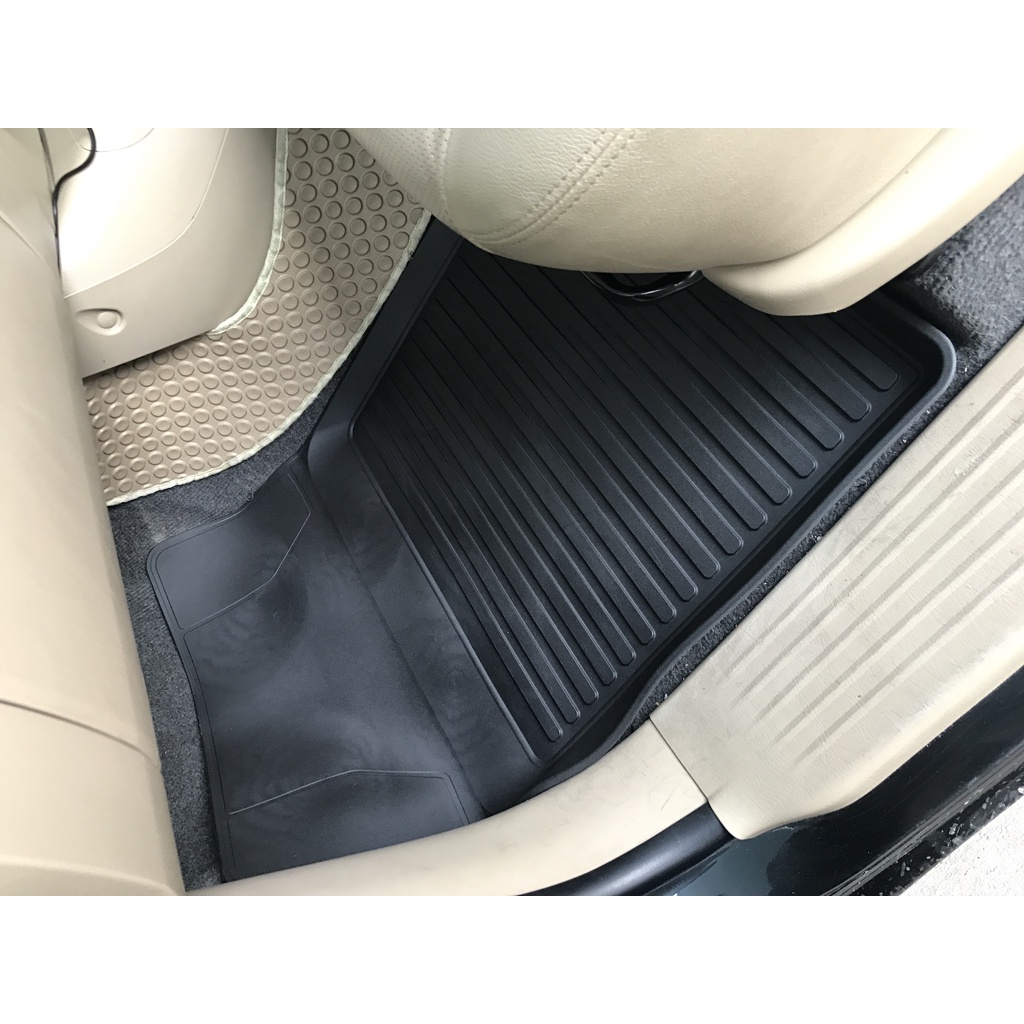 (เฉพาะคู่หน้า)  ผ้ายางปูพื้นรถยนต์ เข้ารูป ยกขอบ กันน้ำ TOYOTA VIGO พรมรถยนต์ พรมรองพื้นรถ พรมยาง - รูปที่ 5