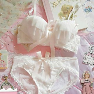 ชุดชั้นในสาวJapanese little fairy cute lotus leaf lace Lolita no steel ring gathered bra set girl white underwear