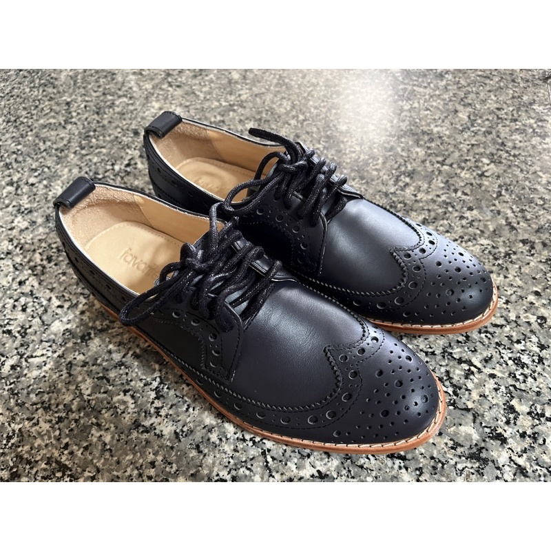 รองเท้า Favorite Shoes by Picha รุ่น Oxford  เบอร์37 แต่เหมาะกับเบอร์36 (23cm)  หนังวัว สีน้ำเงินเข้มเกือบดำ ไม่เคยใส่
