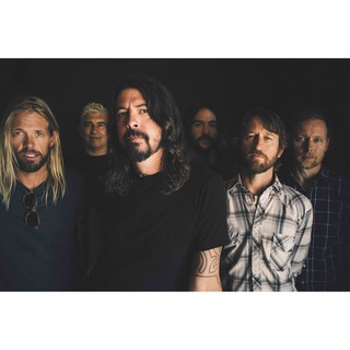 Foo Fighters Dave Grohl เดฟ โกรล ฟูไฟเตอส์ โปสเตอร์ วอลเปเปอร์ ตกแต่งผนัง วงดนตรี Poster โปสเตอร์วินเทจ โปสเตอร์วงดนตรี