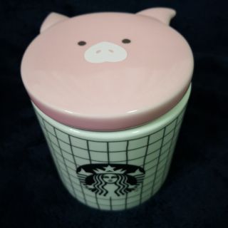 กระปุกใส่ของลายปีหมู 2019 Starbucks Thailand  Piggy Collection