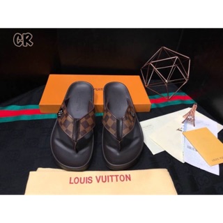 รองเท้าLouis vuitton เกรดHiend งาน1:1 ปั้มทุกจุด พร้อมกล่องแบรนด์