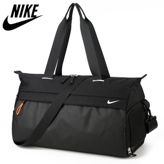 กระเป๋า Nike Duffel กระเป๋าผู้ชายกระเป๋าผู้หญิงกระเป๋า น้ำหนักเบากระเป๋าฟุตบอลกระเป๋ากีฬาสะพายข้างและคล้องมือข้างเดียว