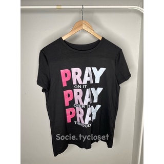 Socie.tycloset-T-shirt01เสื้อยืดสีดำสกรีนลายจากแบรนด์Blushmark