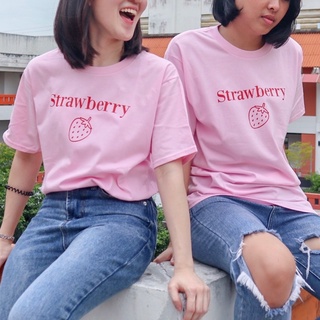 เสื้อยืดสีชมพูลายสตอเบอร์รี่ 🍓 Strawberry pink tee♥️