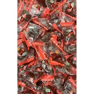 บ๊วยพรุน (老婆梅 ）ขนาด500g (พร้อมทาน) เหมาะสำหรับทานเล่นๆหรือแก้ง่วง รสหวานอมเปรี้ยว อร่อยเคี้ยวเพลิน ลองแล้วจะติดใจ