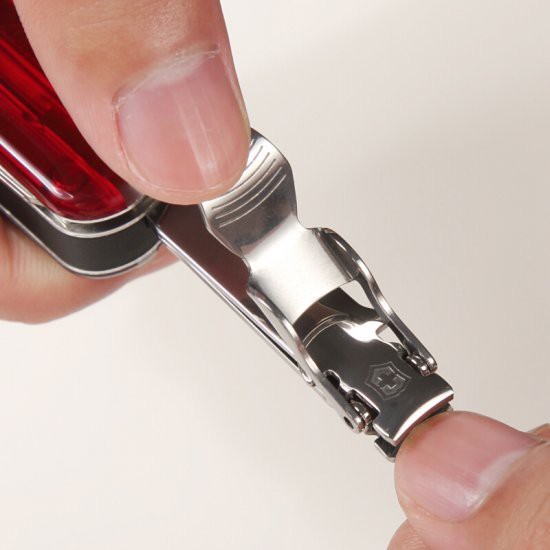 VICTORINOX Nail Clip 580 in red (SAK-S, 0.6463) มีดพับ กรรไกรตัดเล็บ - รูปที่ 5