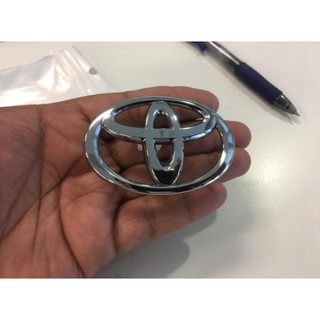 ขนาด 6.5 cm โลโก้ โตโยต้า มีขา ไซส์ ติดพวงมาลัย เดิม Toyota EMBLEM LOGO TOYOTA TRD Steering STERENG CHROME STANDART WISH