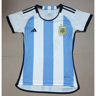 [พร้อมส่ง] เสื้อกีฬาแขนสั้น ลายทีมชาติฟุตบอล Argentina สีฟ้า และสีขาว ไซซ์ S-XL สําหรับผู้หญิง 2022