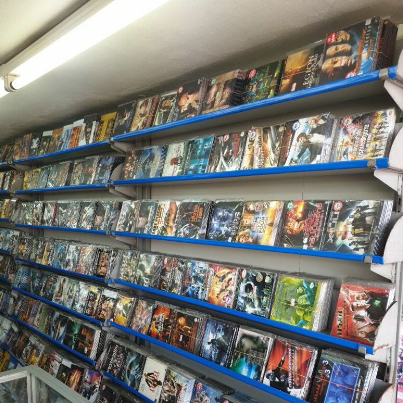 ให้ร้านเลือกให้ ได้หนัง vcd 20แผ่น คละเรื่อง หนังไทย หนังฝรั่ง หนังจีน การ์ตูน หนังสยองขวัญ เพลง อ่า